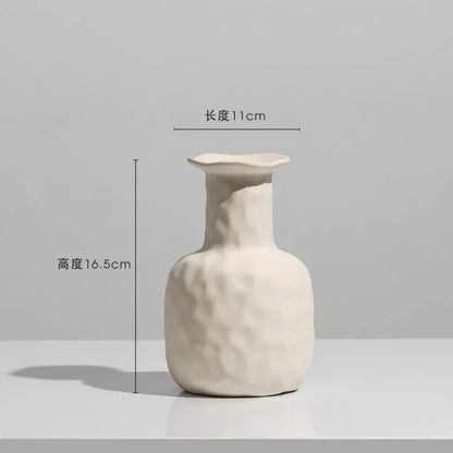 Mona - Modern Ceramic Art Vase Home Decoration