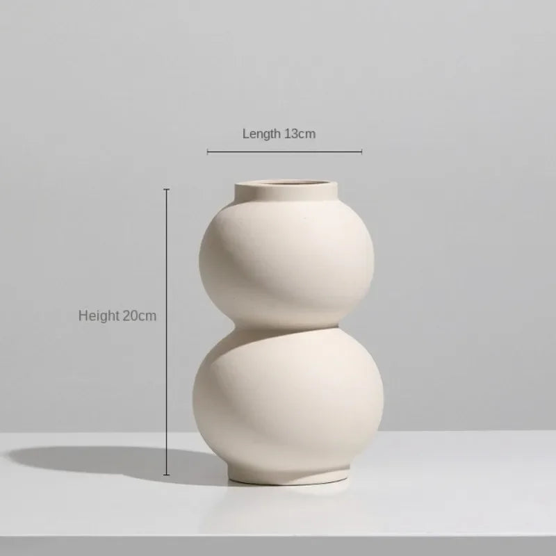 Mona - Modern Ceramic Art Vase Home Decoration